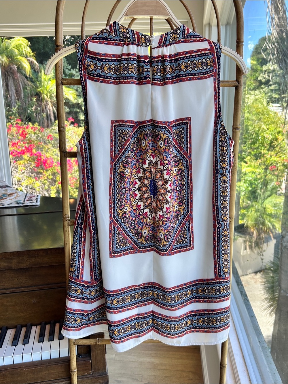 DR2 White Sleeveless Top with Multicolor Boho Print Size Small - Picture 5 of 6